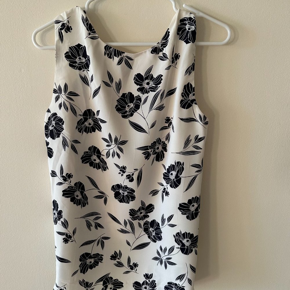 Express Flower Print Work Top - Picture 5 of 8